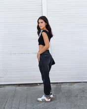 Cargar imagen en el visor de la galería, JEAN MOM FIT RIGIDO TIRO ALTO 4118