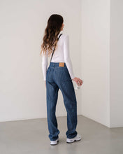 Cargar imagen en el visor de la galería, PANTALON STRAIGHT LENGHT RIGIDO TIRO ALTO 4223