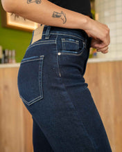 Cargar imagen en el visor de la galería, JEAN MOM FLARE STRETCH TIRO ALTO 4306