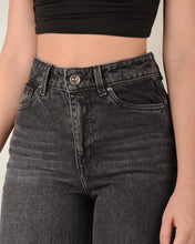 Cargar imagen en el visor de la galería, JEAN MOM FIT RIGIDO TIRO ALTO 4118