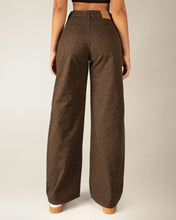 Cargar imagen en el visor de la galería, PANTALON STRAIGHT LENGTH RIGIDO TIRO MEDIO 4330