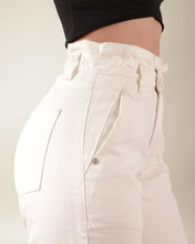 Cargar imagen en el visor de la galería, JEAN MOM FIT  RIGIDO PRETINA RESORTADA TIRO ALTO 4130
