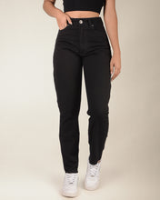 Cargar imagen en el visor de la galería, JEAN MOM FIT RIGIDO NEGRO TIRO ALTO 4233
