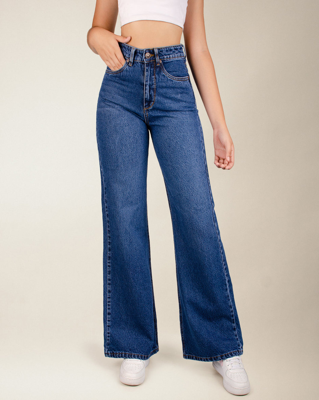 JEAN MOM FLARE RIGIDO TIRO ALTO 4144
