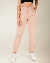 Cargar imagen en el visor de la galería, PANTALON MOM FIT RIGIDO LIVIANO CURUBA  TIRO ALTO 4151
