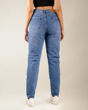 Cargar imagen en el visor de la galería, JEAN MOM FIT RIGIDO TIRO ALTO 4157

