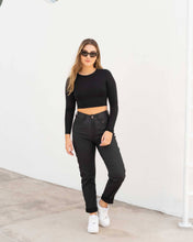 Cargar imagen en el visor de la galería, PANTALON SLIM EFECTO CUERO STRETCH 4166

