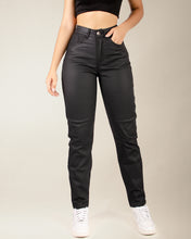 Cargar imagen en el visor de la galería, PANTALON SLIM EFECTO CUERO STRETCH 4166
