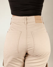 Cargar imagen en el visor de la galería, PANTALON STRAIGHT CARGO STRETCH TIRO ALTO 4198
