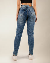 Cargar imagen en el visor de la galería, JEAN MOM FIT STRETCH TIRO ALTO 4201
