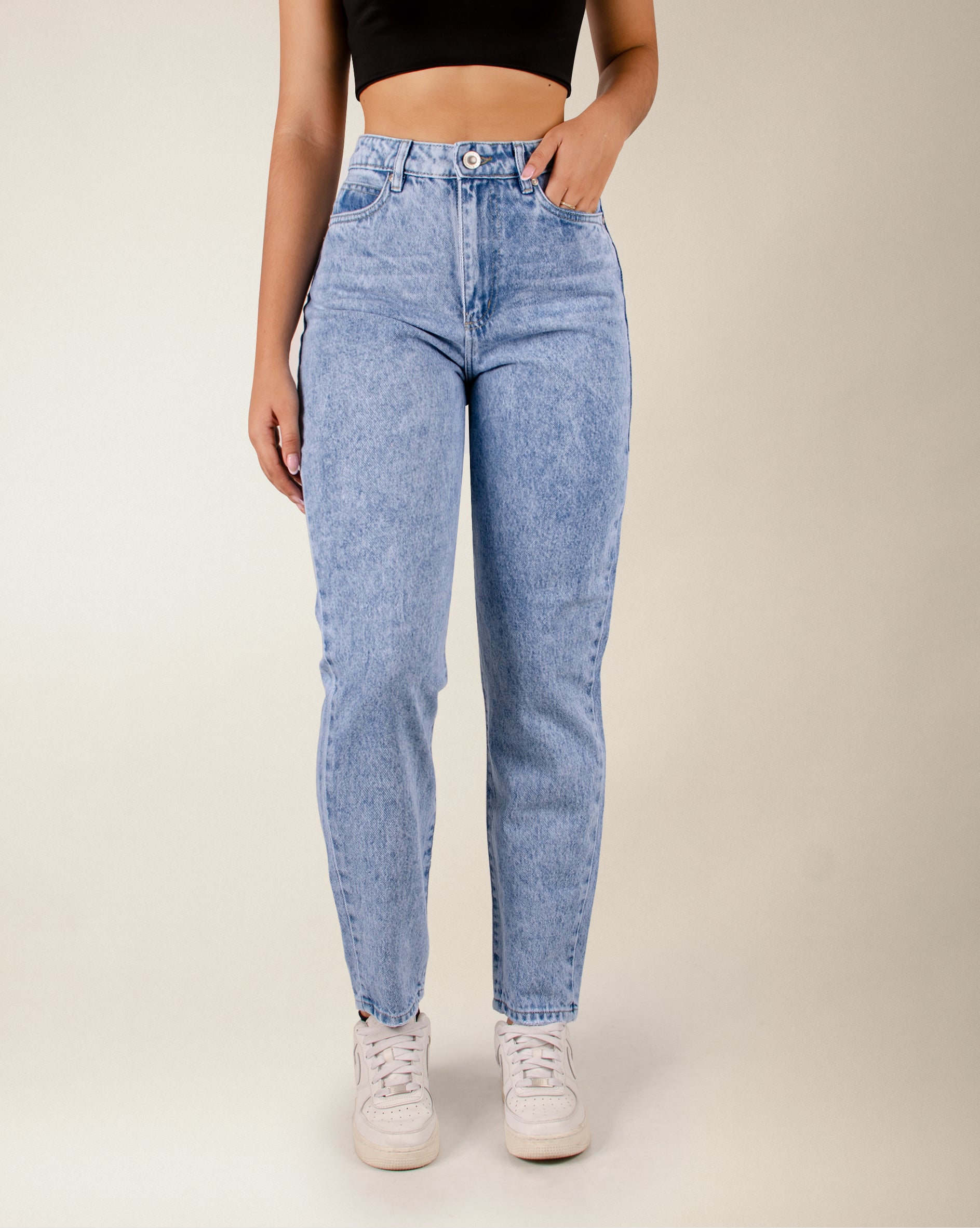 JEAN MOM FIT RIGIDO TIRO ALTO 4202 – FELLA Tienda Online