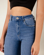 Cargar imagen en el visor de la galería, JEAN MOM FIT STRETCH TIRO ALTO 4207
