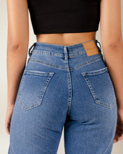 Cargar imagen en el visor de la galería, JEAN MOM FIT STRETCH TIRO ALTO 4207
