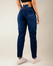 Cargar imagen en el visor de la galería, JEAN MOM FIT STRETCH TIRO ALTO 4208
