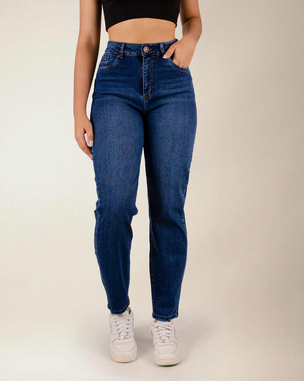 JEAN MOM FIT STRETCH TIRO ALTO 4209