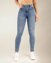 Cargar imagen en el visor de la galería, JEAN SKINNY STRETCH TIRO ALTO 4213
