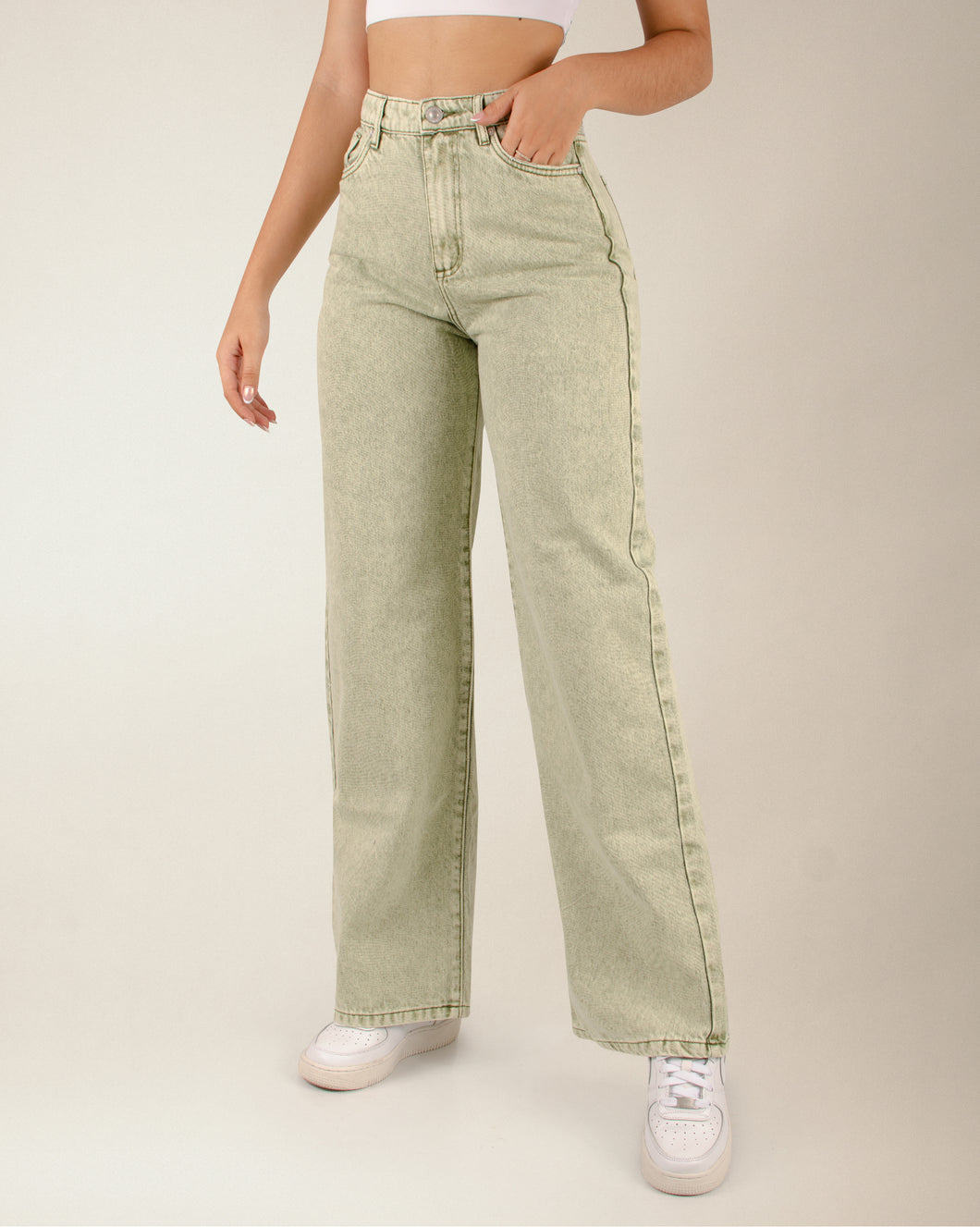 JEAN STRAIGHT LENGHT RIGIDO TIRO ALTO 4222