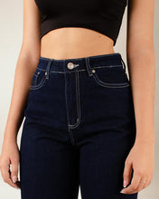 Cargar imagen en el visor de la galería, JEAN MOM FLARE RIGIDO TIRO ALTO 4225
