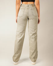 Cargar imagen en el visor de la galería, JEAN STRAIGHT LENGHT RIGIDO TIRO ALTO 4295
