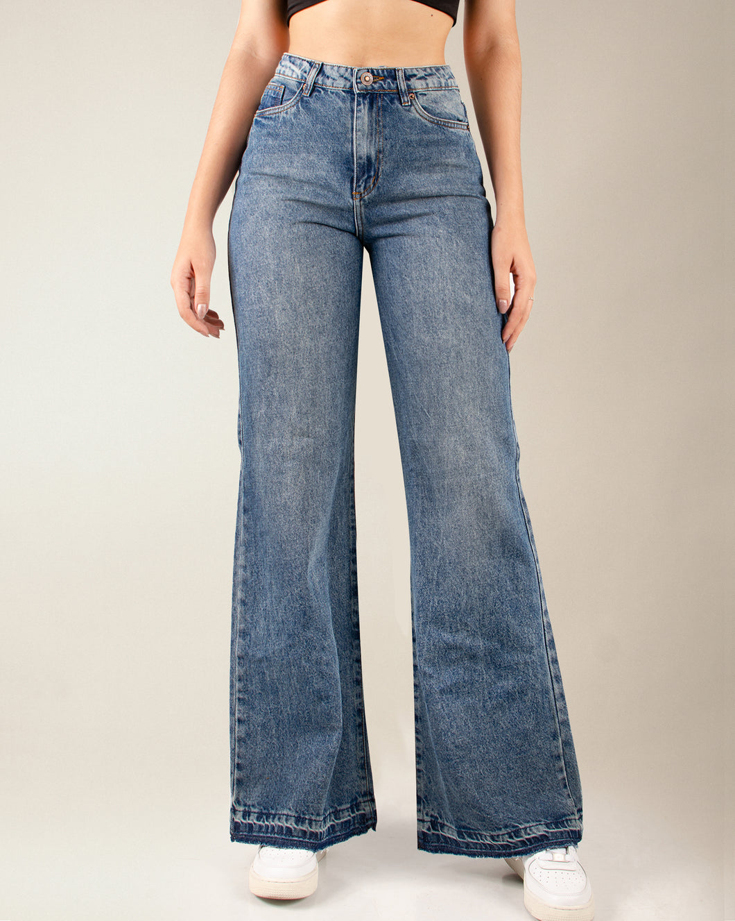 JEAN MOM FLARE RIGIDO TIRO ALTO 4254
