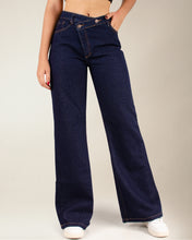Cargar imagen en el visor de la galería, JEAN MOM FLARE RIGIDO TIRO MEDIO 4256
