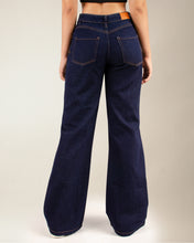 Cargar imagen en el visor de la galería, JEAN MOM FLARE RIGIDO TIRO MEDIO 4256
