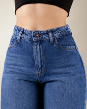 Cargar imagen en el visor de la galería, JEAN MOM FLARE RIGIDO TIRO ALTO 4257
