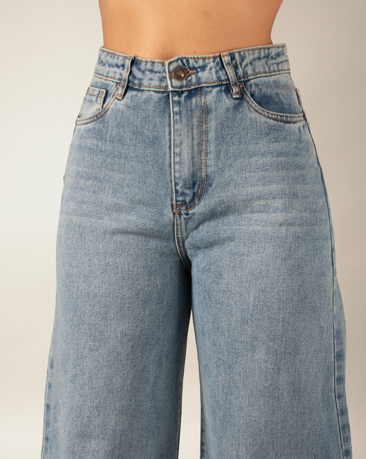 JEAN WIDE LEG RIGIDO TIRO ALTO 4262 CLARO
