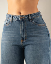 Cargar imagen en el visor de la galería, JEANSTRAIGHT SLIM RIGIDO TIRO MEDIO 4264
