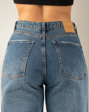 Cargar imagen en el visor de la galería, JEANSTRAIGHT SLIM RIGIDO TIRO MEDIO 4264
