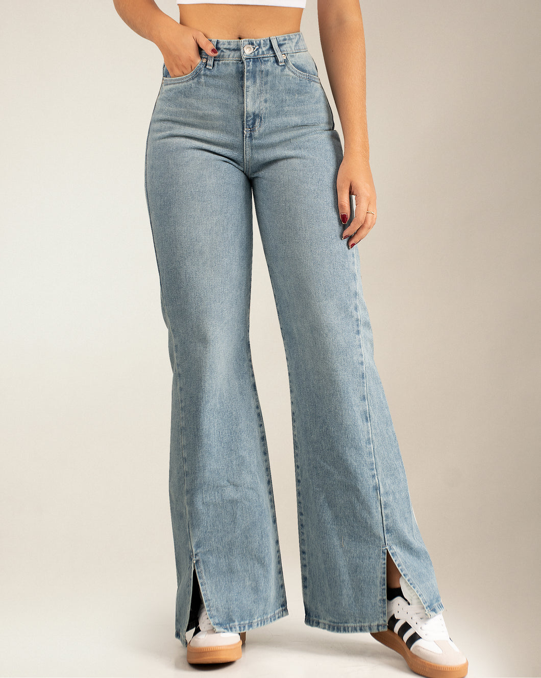JEAN MOM FLARE RIGIDO TIRO ALTO 4266