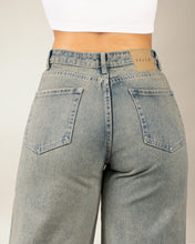 Cargar imagen en el visor de la galería, JEAN STRAIGHT LENGHT RIGIDO TIRO ALTO 4268
