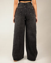 Cargar imagen en el visor de la galería, JEAN WIDE LEG RIGIDO TIRO MEDIO GRIS OSCURO 4269
