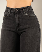 Cargar imagen en el visor de la galería, JEAN WIDE LEG RIGIDO TIRO MEDIO GRIS OSCURO 4269
