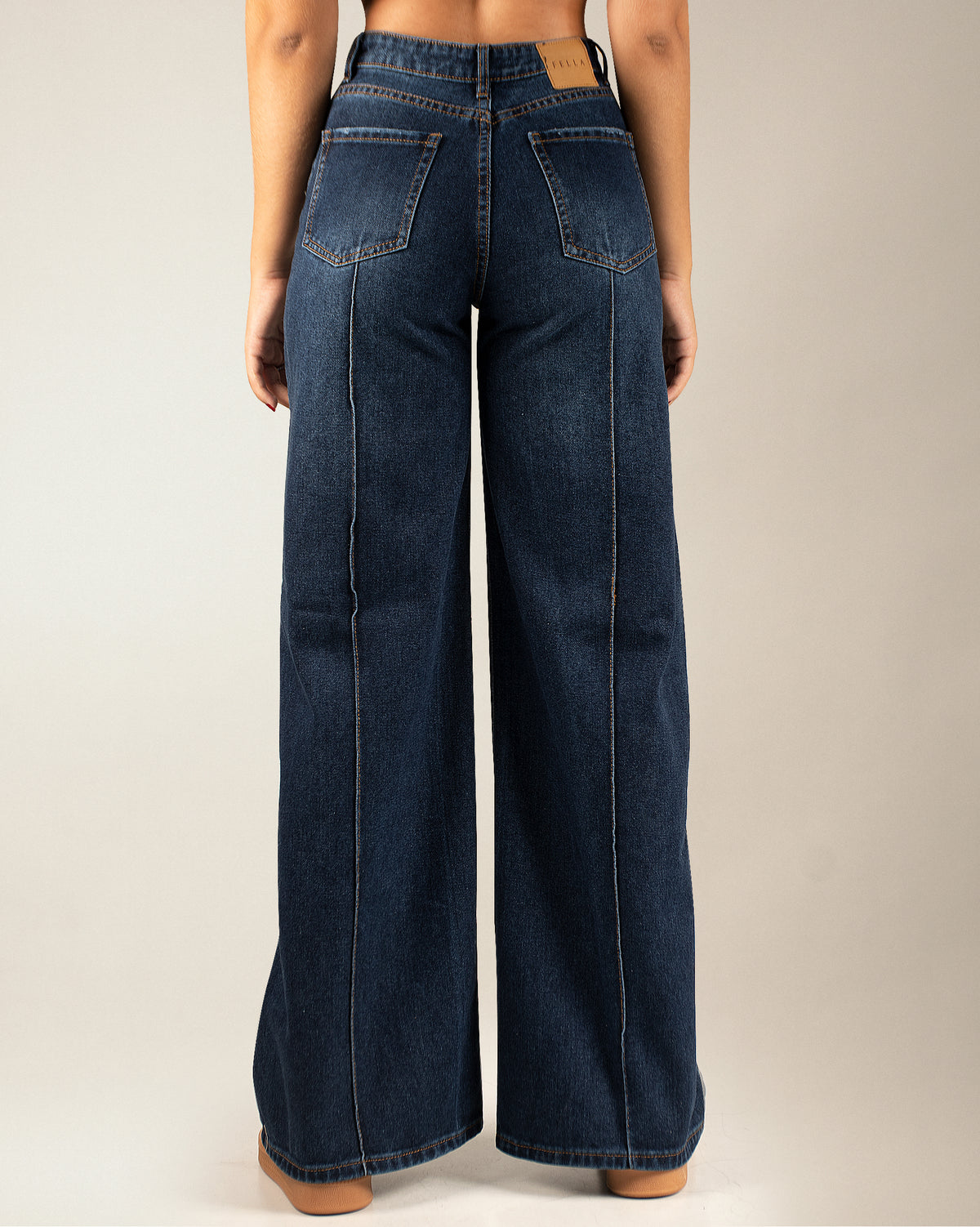 JEAN WIDE LEG RIGIDO TIRO ALTO 4272