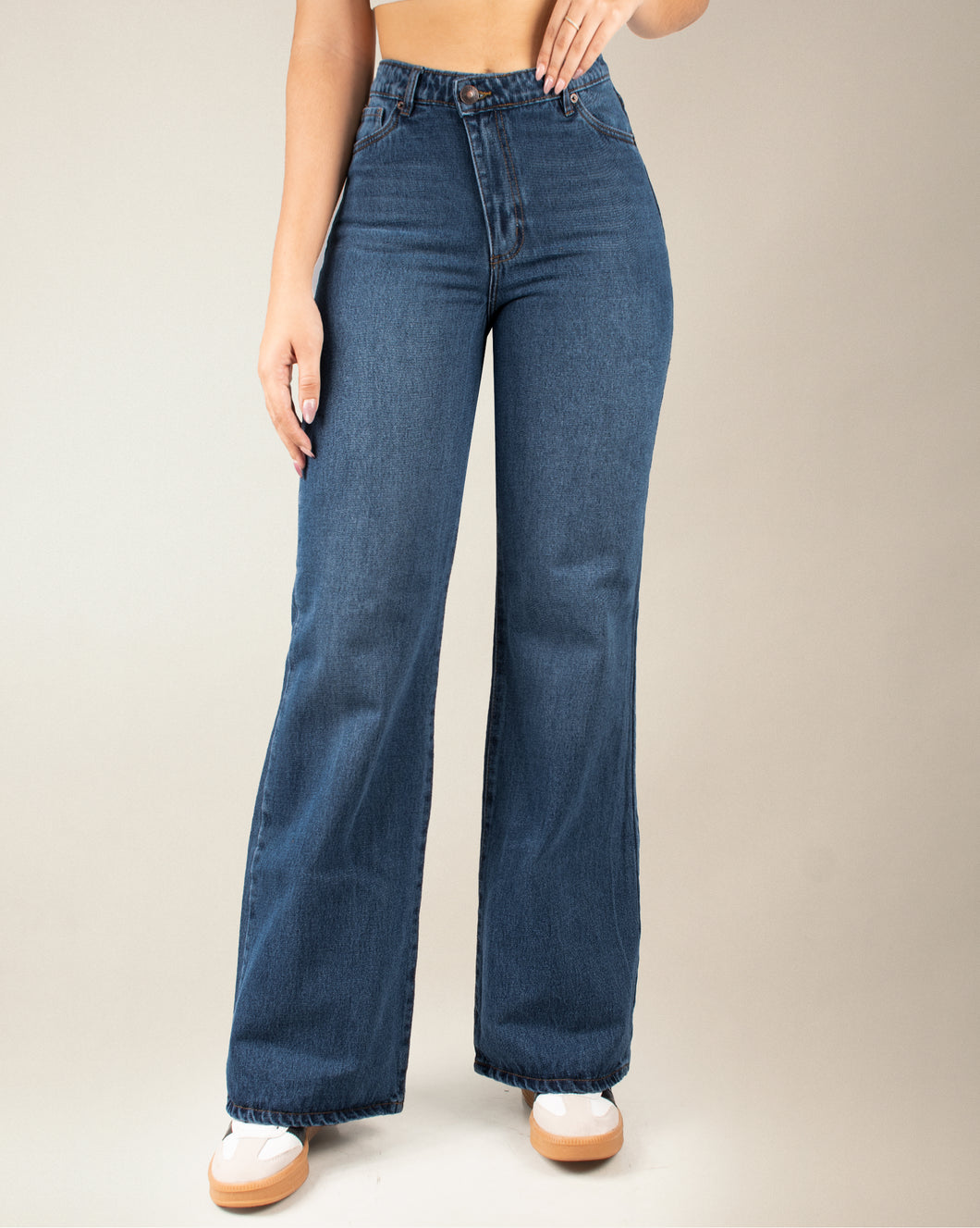 JEAN MOM FLARE RIGIDO TIRO ALTO 4279