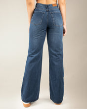 Cargar imagen en el visor de la galería, JEAN MOM FLARE RIGIDO TIRO ALTO 4279
