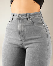 Cargar imagen en el visor de la galería, JEAN STRAIGHT STRETCH TIRO ALTO 4282
