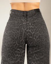 Cargar imagen en el visor de la galería, JEAN STRAIGHT STRETCH TIRO ALTO 4283
