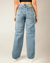 Cargar imagen en el visor de la galería, JEAN STRAIGHT LENGHT RIGIDO TIRO ALTO 4285
