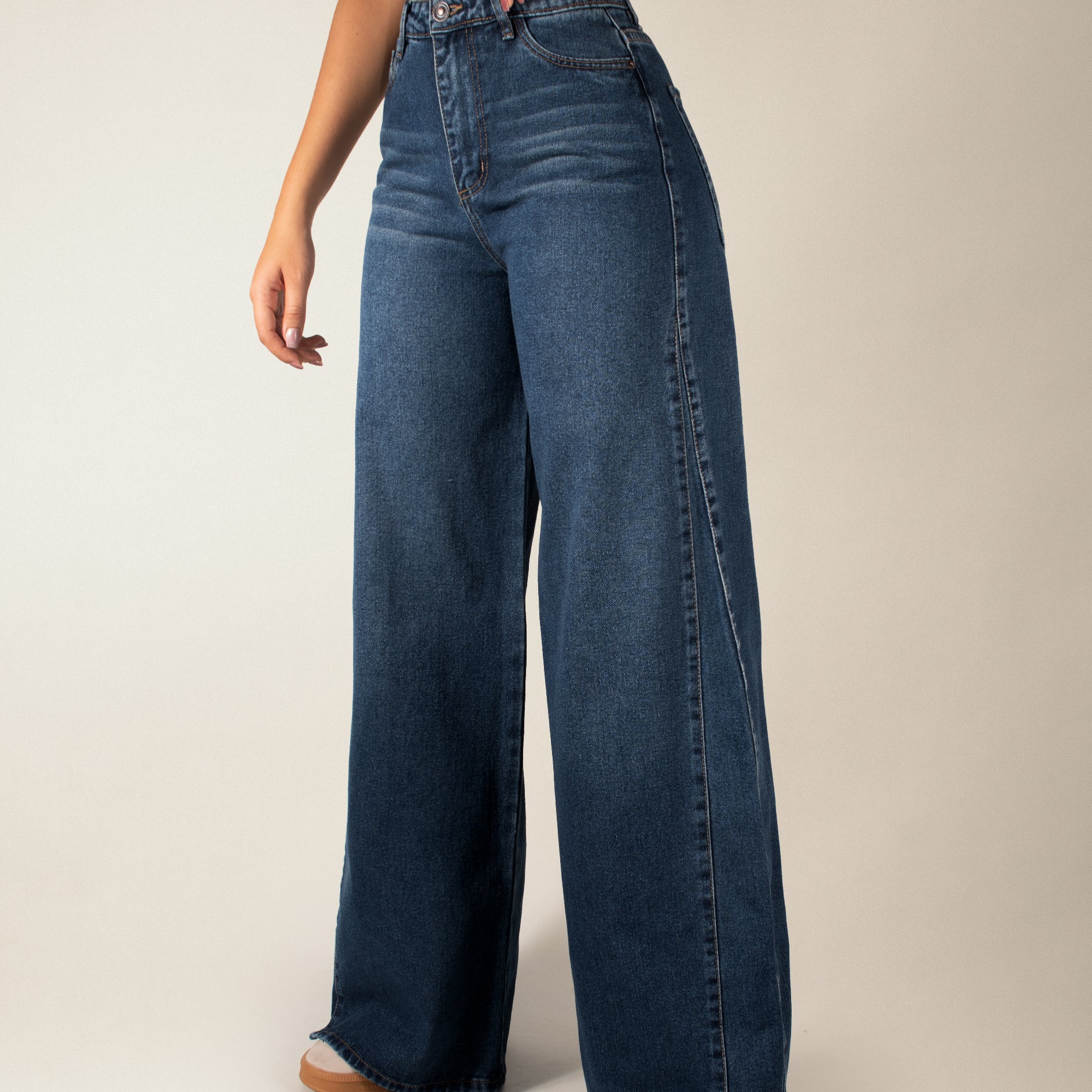 JEAN WIDE LEG RIGIDO TIRO ALTO 4339