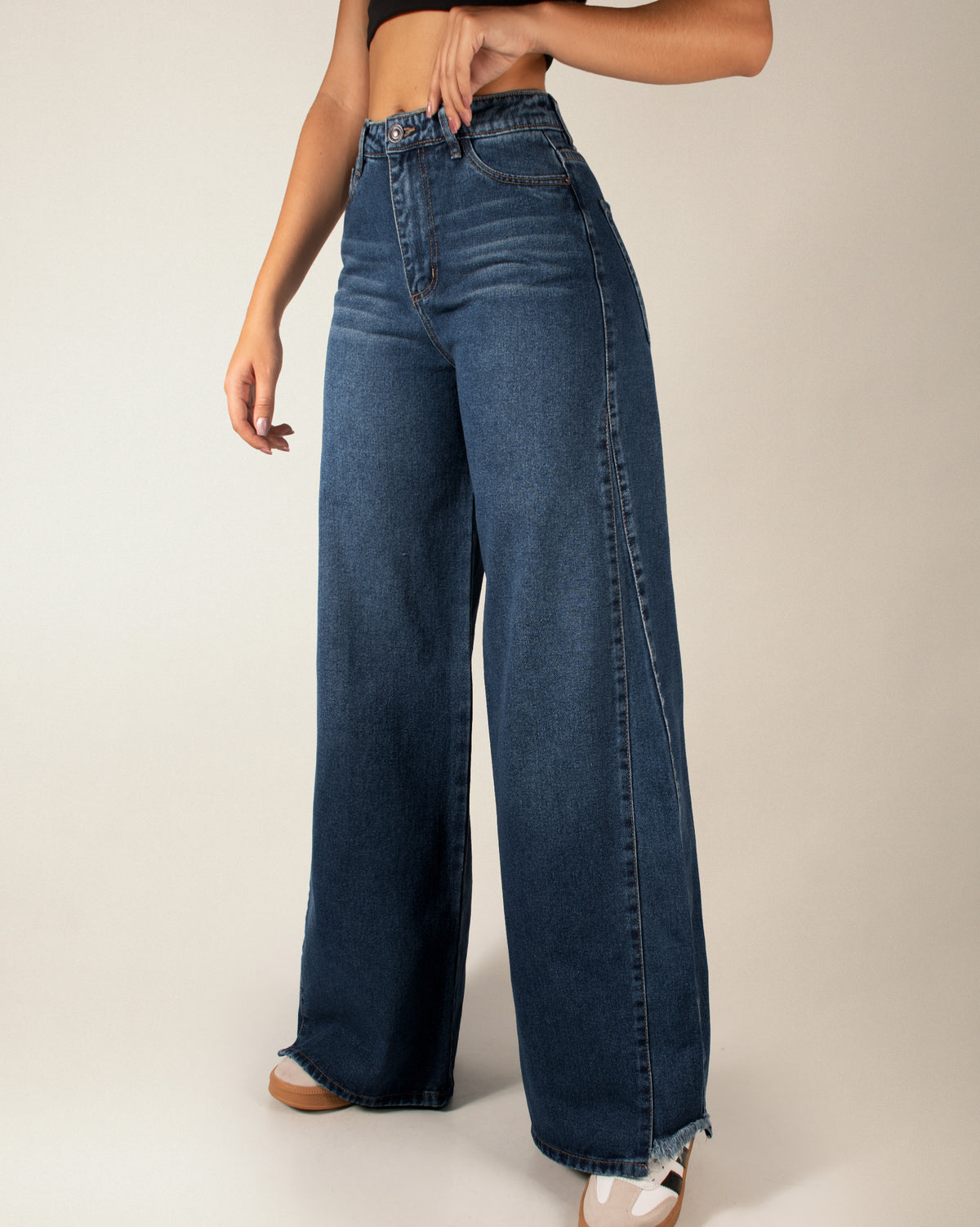 JEAN WIDE LEG RIGIDO TIRO ALTO 4339
