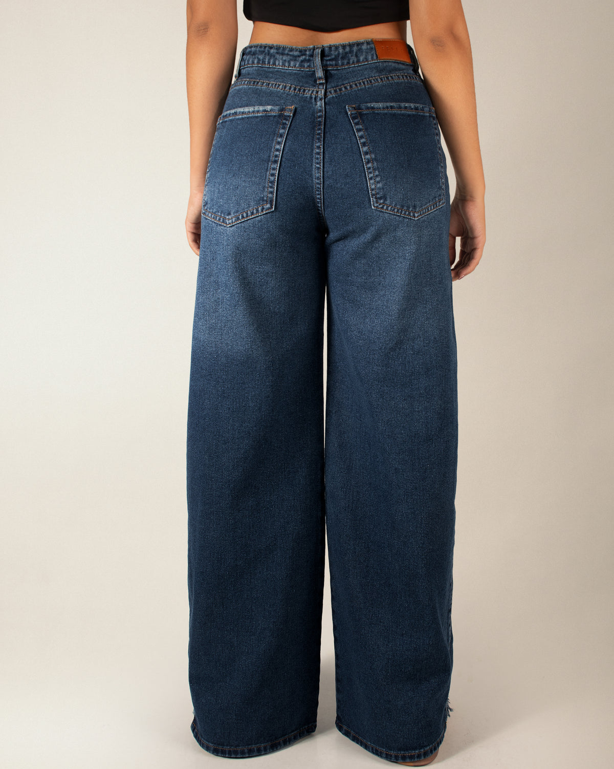 JEAN WIDE LEG RIGIDO TIRO ALTO 4339