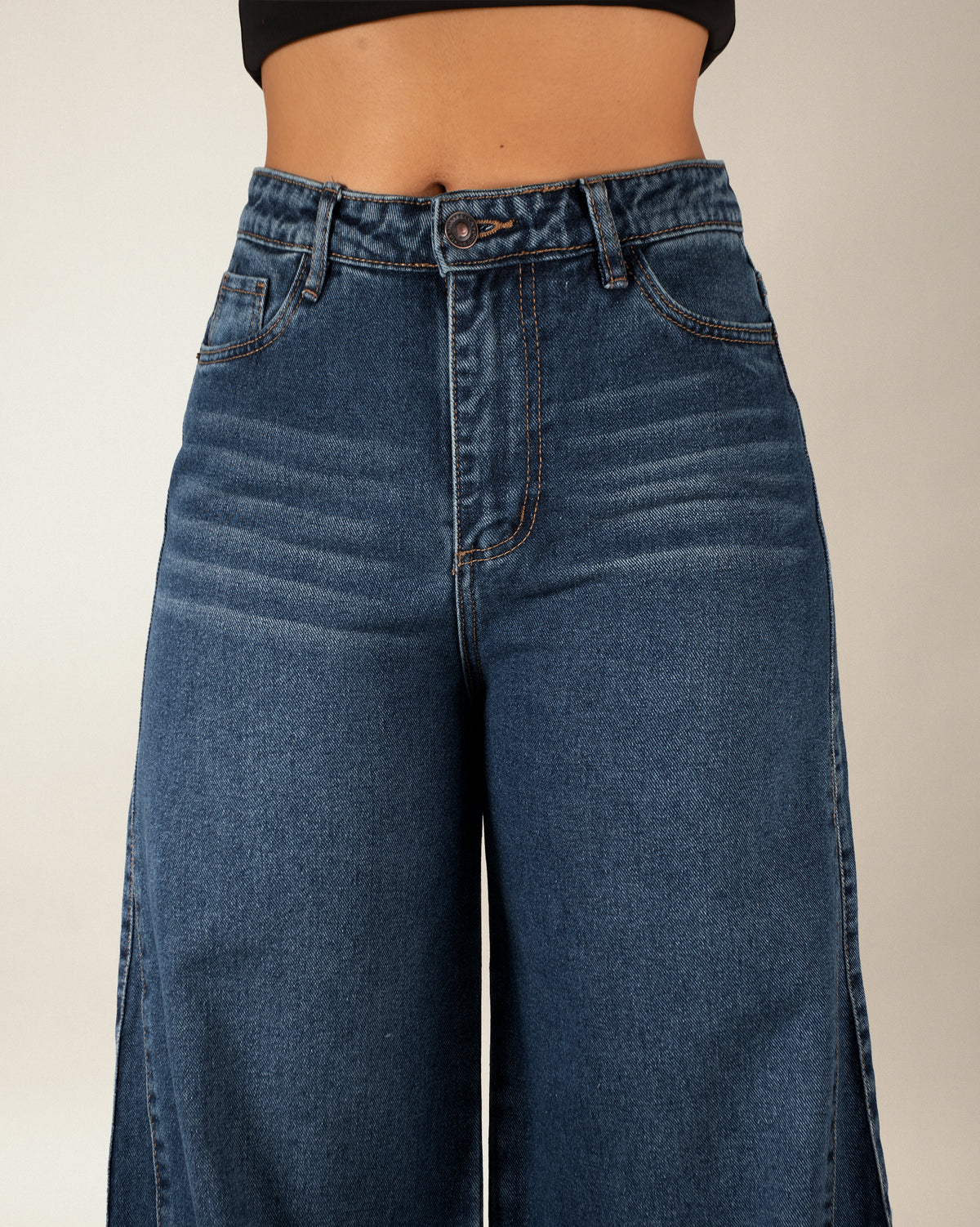 JEAN WIDE LEG RIGIDO TIRO ALTO 4339