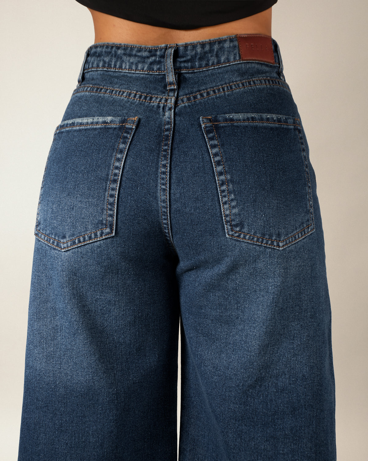 JEAN WIDE LEG RIGIDO TIRO ALTO 4339