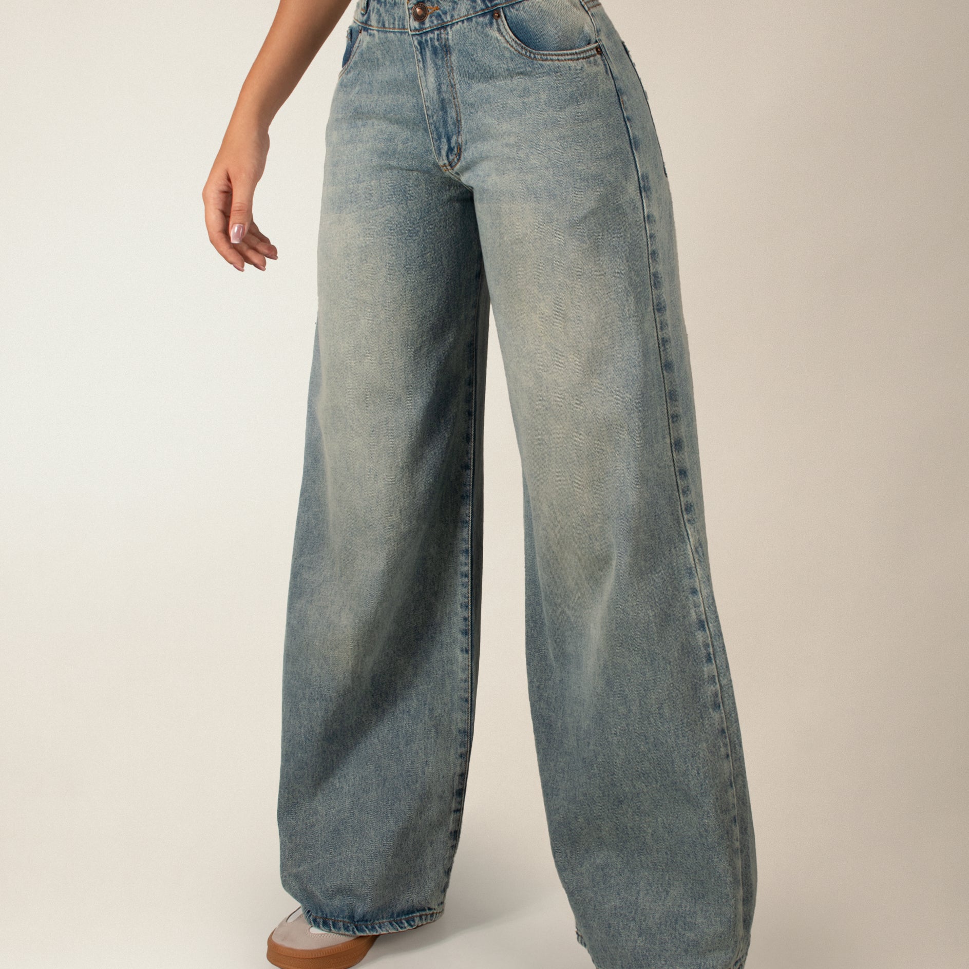 JEAN STRAIGHT LENGTH RIGIDO TIRO MEDIO 4344