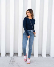 Cargar imagen en el visor de la galería, JEAN SKINNY STRETCH TIRO ALTO 4213
