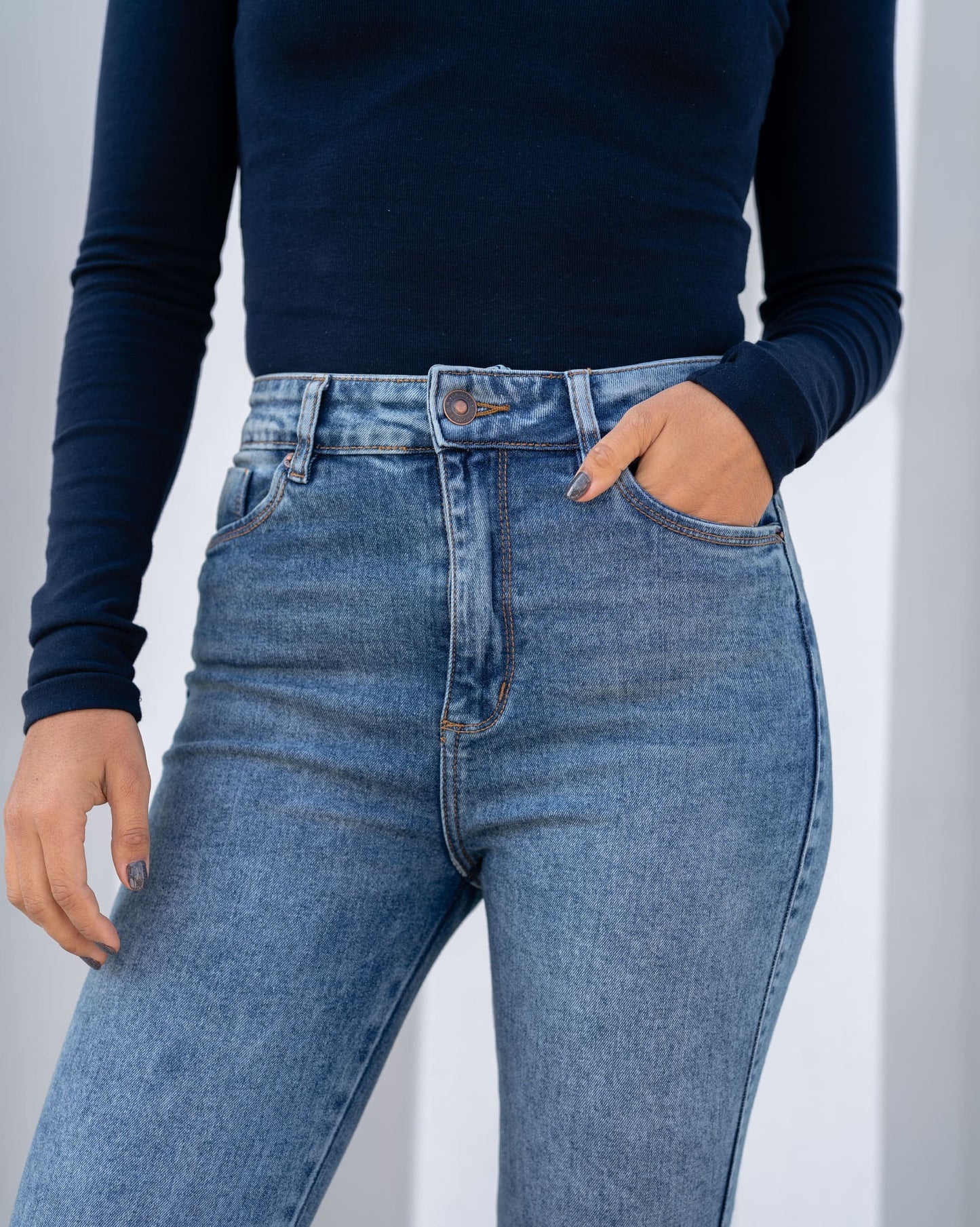 JEAN SKINNY STRETCH TIRO ALTO 4213